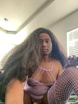 BayouDestinee online show from April 8, 5:59 pm