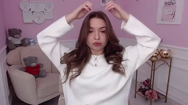 LucySkilar online show from September 26, 4:54 am