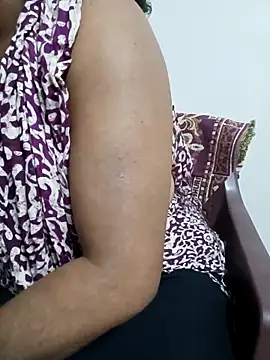 Sexy rosyyyy online show from October 27, 11:28 am