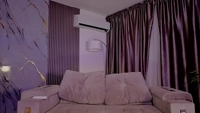 HannaByron online show from February 5, 3:20 am