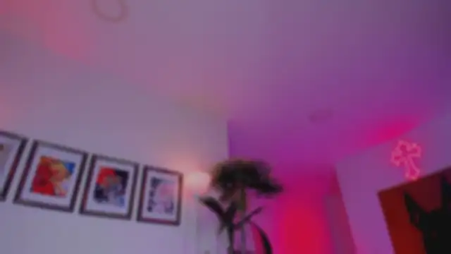 Taylor  foxxx online show from October 25, 5:37 am