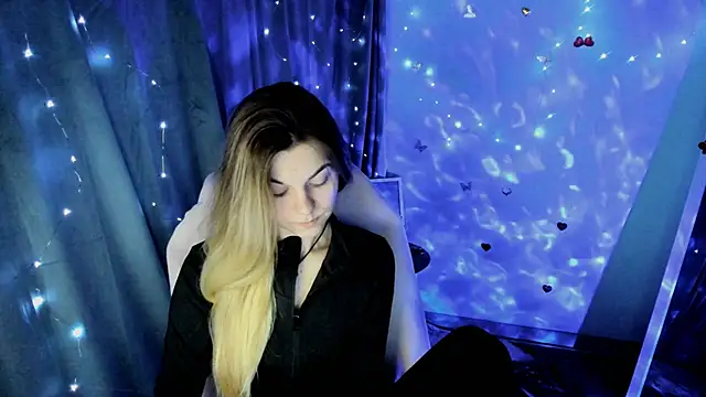 Sweet me  online show from November 23, 7:00 am