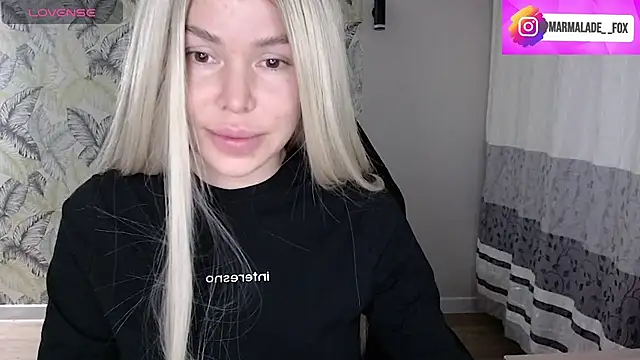 Snapshot of Marmalade_Fox chatting on November 7, 9:26 am Marmalade Fox online show from November 7, 9:26 am