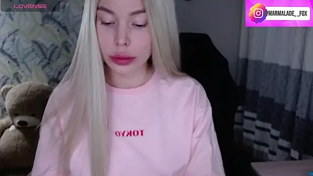 Snapshot of Marmalade_Fox chatting on November 1, 3:38 pm Marmalade Fox online show from November 1, 3:38 pm