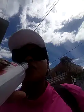 Dominik girl online show from April 8, 7:05 pm