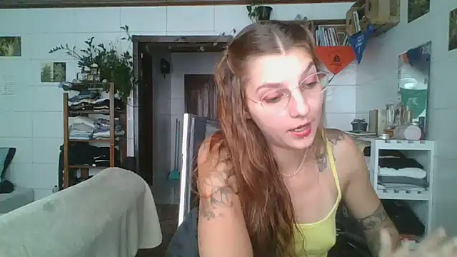 SweetyBabyDemon online show from January 17, 1:07 pm