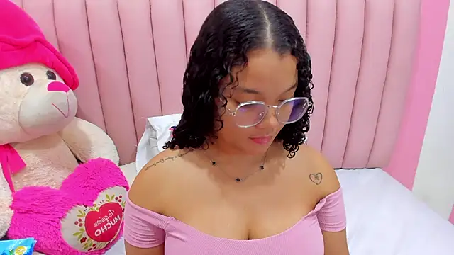 ISABELLA 020 online show from September 26, 2:58 pm