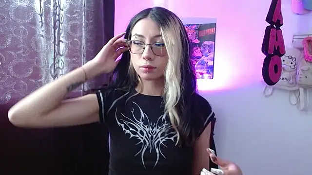 squirt charlott online show from September 18, 7:34 pm