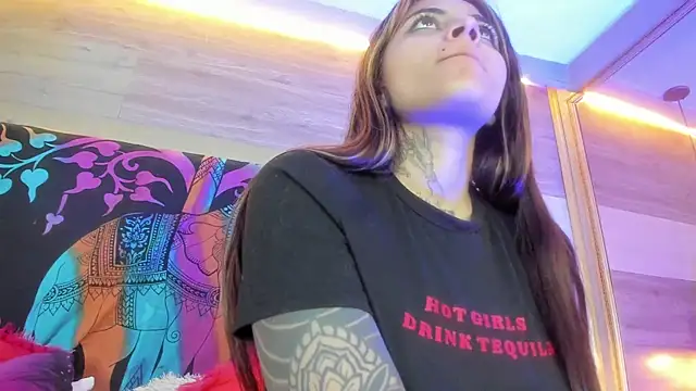 Cori Paige online show from April 4, 4:22 am