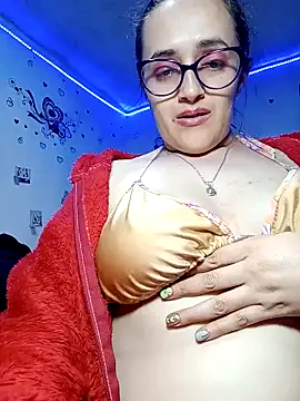 anndreapds online show from February 22, 1:06 am