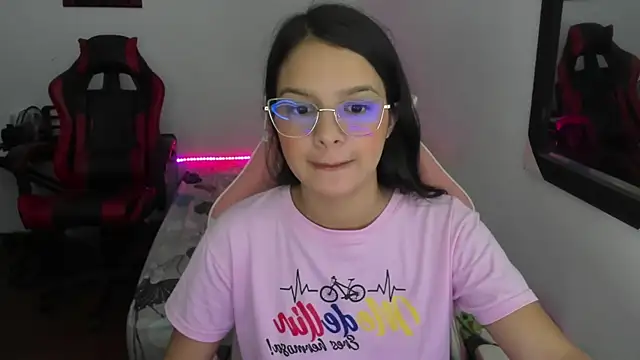 jessi and boy online show from December 23, 3:10 am