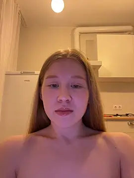 Eva Weyne online show from March 4, 8:26 pm