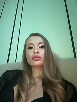 Snapshot of Sweet__Milly chatting on October 19, 1:35 pm Sweet Milly online show from October 19, 1:35 pm
