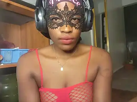 Darkberry2211 online show from August 5, 11:11 pm