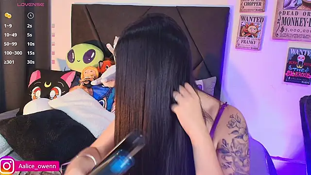 Aliceowenn online show from March 6, 12:28 am