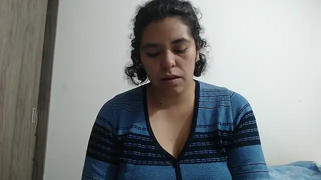 Snapshot of Anne_purple chatting on September 23, 4:38 pm Anne purple online show from September 23, 4:38 pm