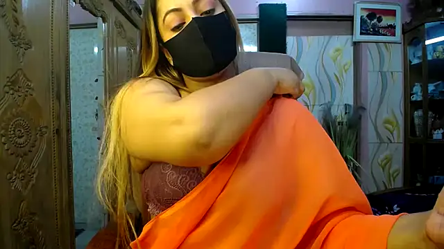 SeductiveMahira online show from October 21, 12:14 am