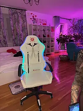  AHHA  online show from October 15, 8:00 pm