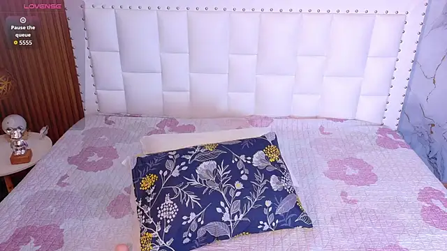 cattaleeyaa online show from February 16, 12:49 pm