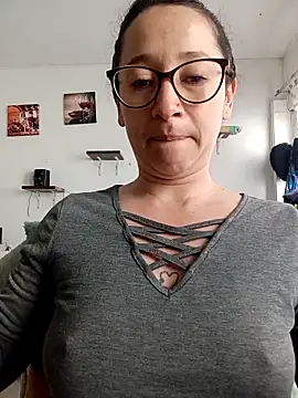 emilypoppy3 online show from February 27, 8:52 pm