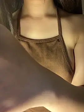 Thao-Cherry online show from November 22, 1:30 am