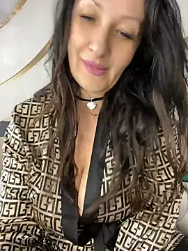 Katie-n online show from July 3, 6:30 am