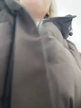 MerlinDave online show from February 18, 4:22 am