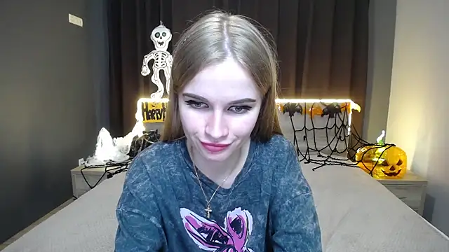 Snapshot of MargaritaKiss chatting on October 16, 7:49 pm MargaritaKiss online show from October 16, 7:49 pm