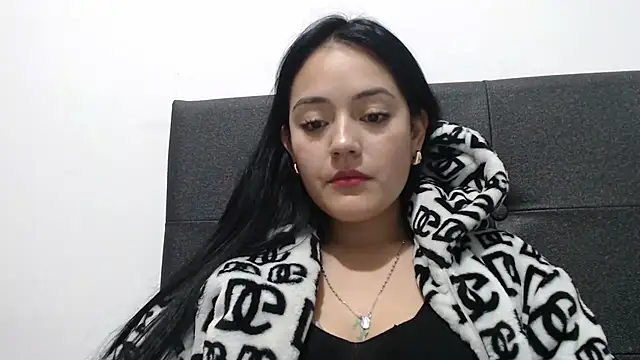 Snapshot of Alisha_99 chatting on October 2, 11:54 pm Alisha 99 online show from October 2, 11:54 pm