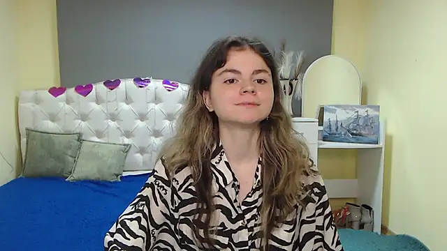 Snapshot of TinaRedly chatting on September 19, 5:34 pm TinaRedly online show from September 19, 5:34 pm