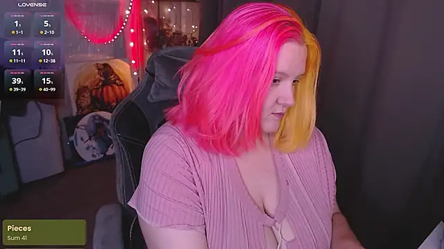 lissamuff online show from November 10, 2:45 pm