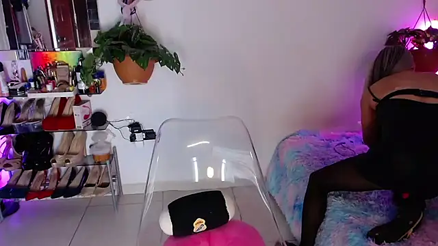 Laveneno ortiz07 online show from February 15, 11:37 pm