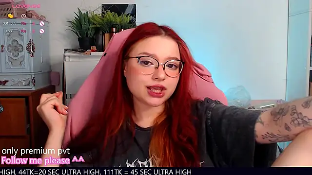 me  hanna online show from November 10, 12:17 am