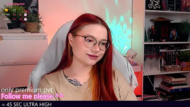 me  hanna online show from November 17, 10:54 pm