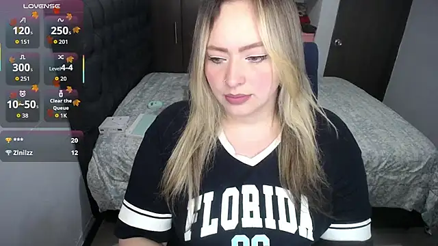 Valentina St online show from November 26, 11:17 pm