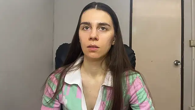 SassyJessi online show from February 4, 7:00 am