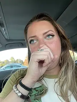 molly witha chance online show from February 10, 10:24 pm