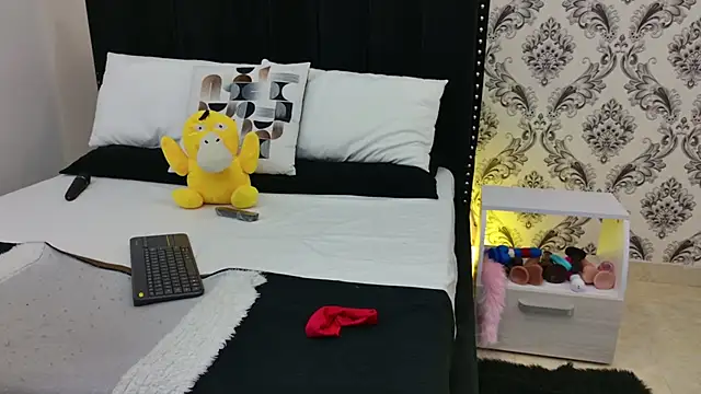 LexaDeRusso online show from October 8, 7:51 pm