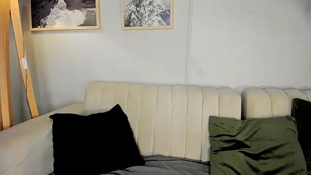 youpinkgirl  online show from September 12, 9:44 pm