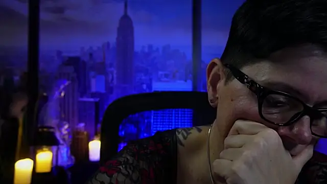 ninarandmann online show from December 16, 6:14 pm