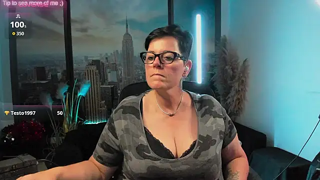 ninarandmann online show from October 5, 4:45 pm