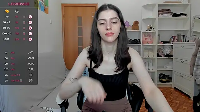 broosnica1 online show from April 18, 9:01 am