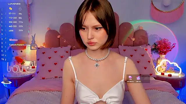 MaryLew online show from February 13, 6:26 am