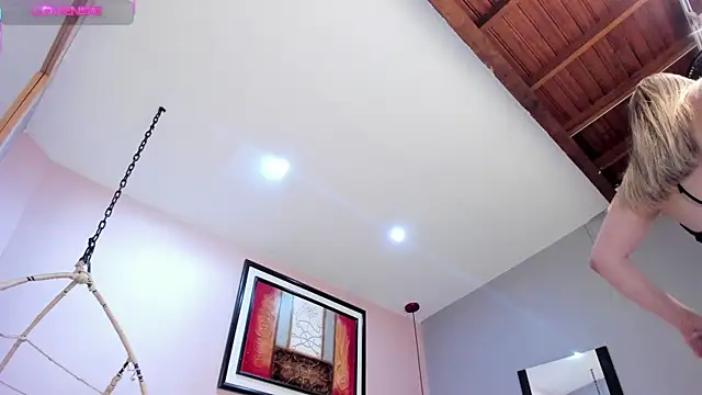  AlejaCruz  online show from December 17, 9:19 pm