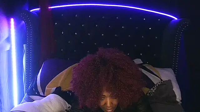 msyvette1970xh online show from February 26, 8:52 pm