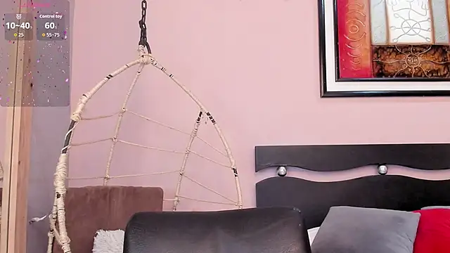  LaraMom  online show from October 1, 8:14 pm