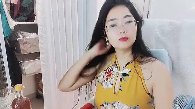 Snapshot of Floor_oo chatting on September 16, 3:20 pm Floor oo online show from September 16, 3:20 pm