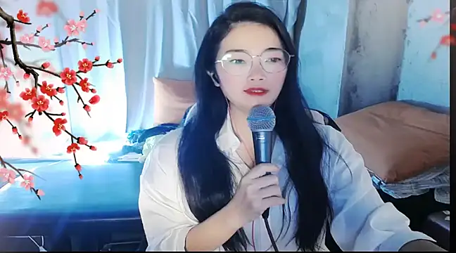Snapshot of Floor_oo chatting on December 2, 11:22 am Floor oo online show from December 2, 11:22 am