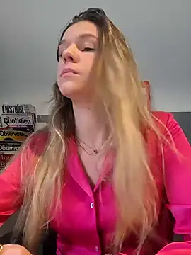 lucie mehott online show from November 6, 8:42 am