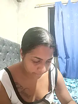 Giselabrunette25 online show from March 4, 9:49 am